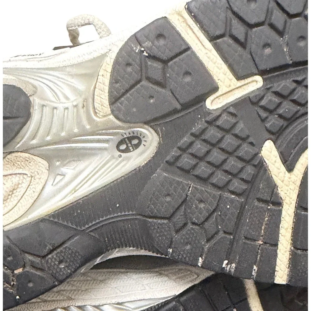 New Balance Sneakers Kids 1906R Grey Silver Running Shoes EUC